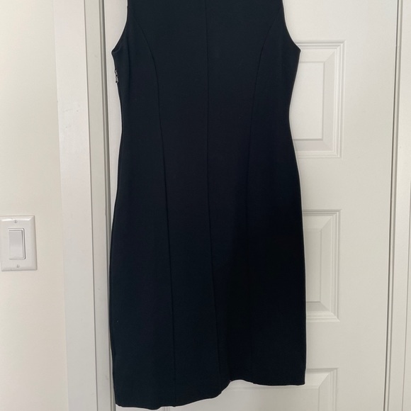 GAP Little Black Dress - Picture 2 of 3